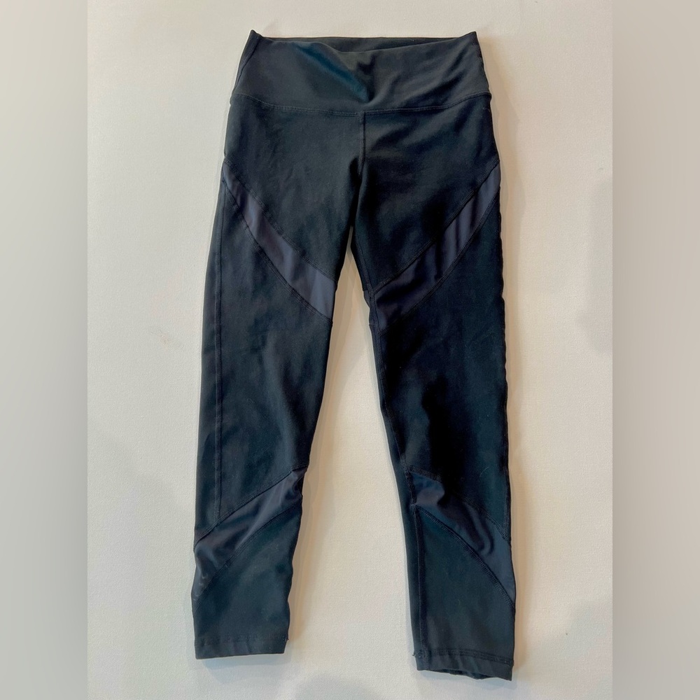 aerie Chill Play Move Black Mesh Panel Mid Rise Cropped Leggings Medium